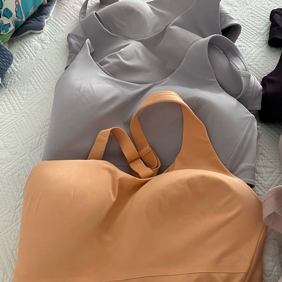 Athleta Bra. 34, DD. - Picture 2 of 6